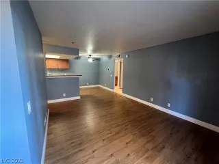 Photo #1: 2344666 Listing