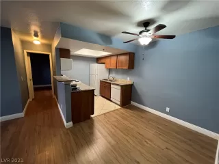 Photo #3: 2344666 Listing