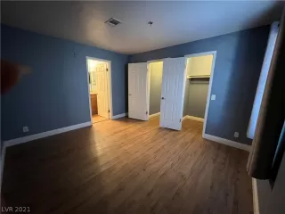 Photo #6: 2344666 Listing