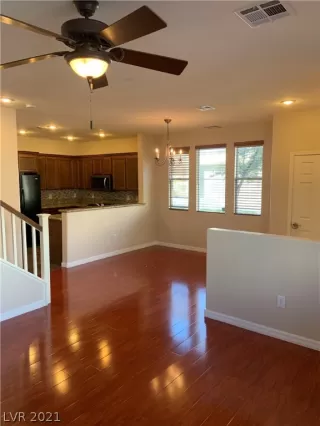 Photo #6: 2344696 Listing 