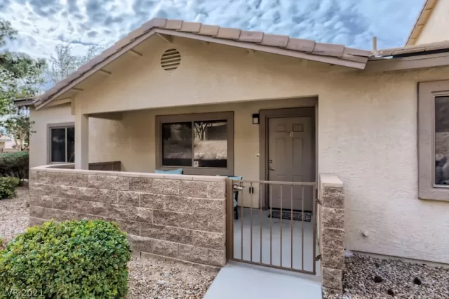 MLS: 2344718 Condo For Sale