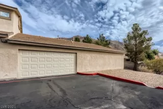 Photo #1: 2344718 Listing 