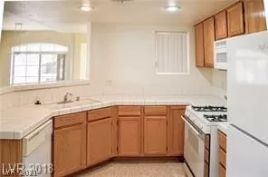 Photo #4: 2344738 Listing 