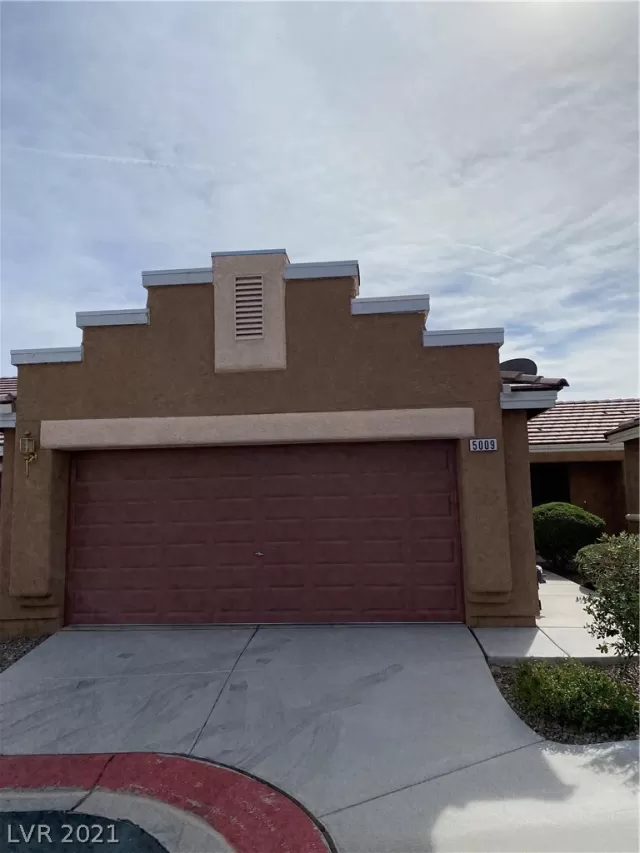 MLS: 2344739 Condo For Sale