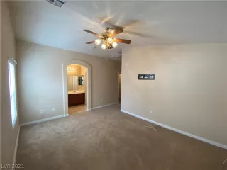 Photo #1: 2344739 Listing 
