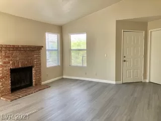 Photo #3: 2344759 Listing 