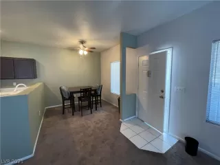 Photo #4: 2344798 Listing