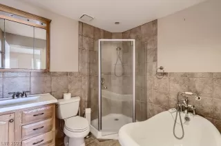 Photo #1: 2344820 Listing 