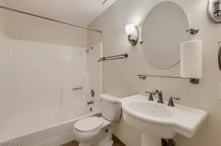 Photo #2: 2344820 Listing 
