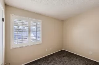 Photo #5: 2344820 Listing 