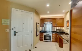 Photo #5: 2344834 Listing