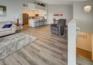 Photo #4: 2344855 Listing 