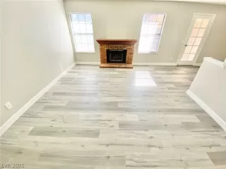 Photo #2: 2344880 Listing 