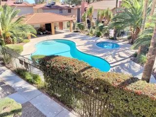 Photo #6: 2344880 Listing 