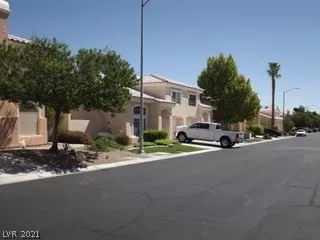 Photo #3: 2344932 Listing 