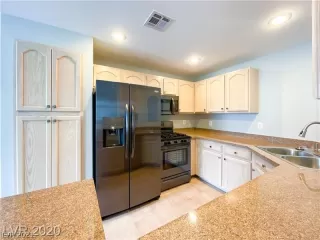 Photo #4: 2344936 Listing 