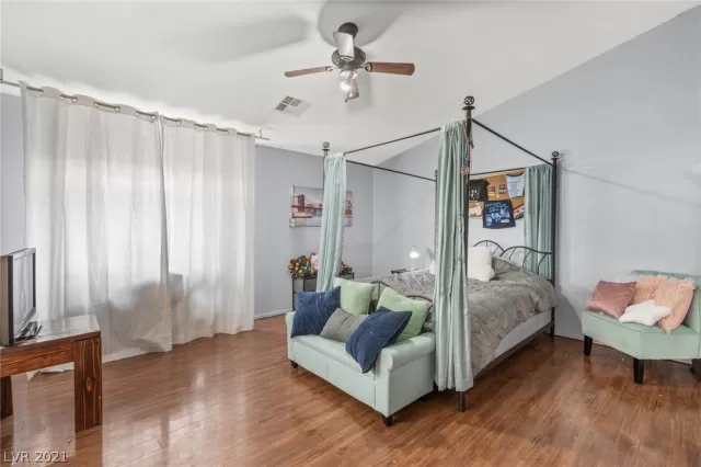 MLS: 2345008 Condo For Sale