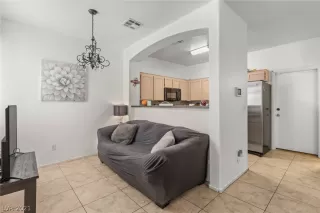 Photo #3: 2345008 Listing 