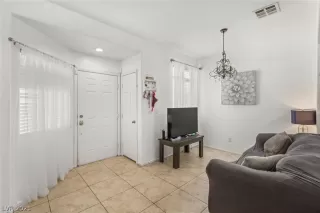 Photo #4: 2345008 Listing 