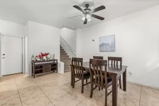 Photo #5: 2345008 Listing 