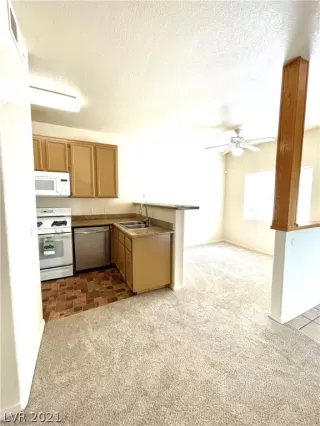 Photo #2: 2345015 Listing