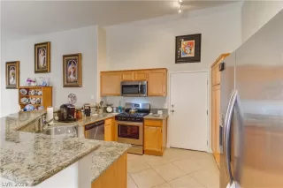 Photo #4: 2345019 Listing 