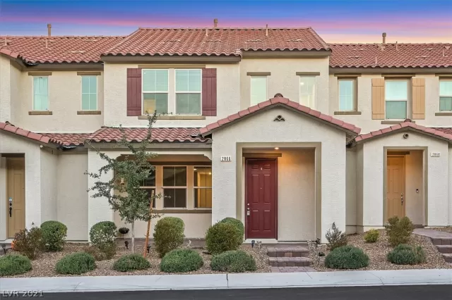 MLS: 2345026 Condo For Sale