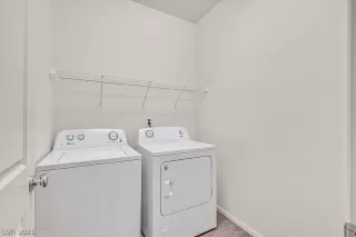 Photo #5: 2345026 Listing