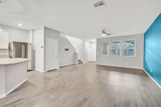 Photo #6: 2345026 Listing