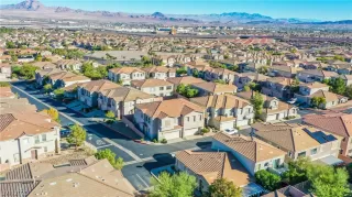 Photo #6: 2345041 Listing