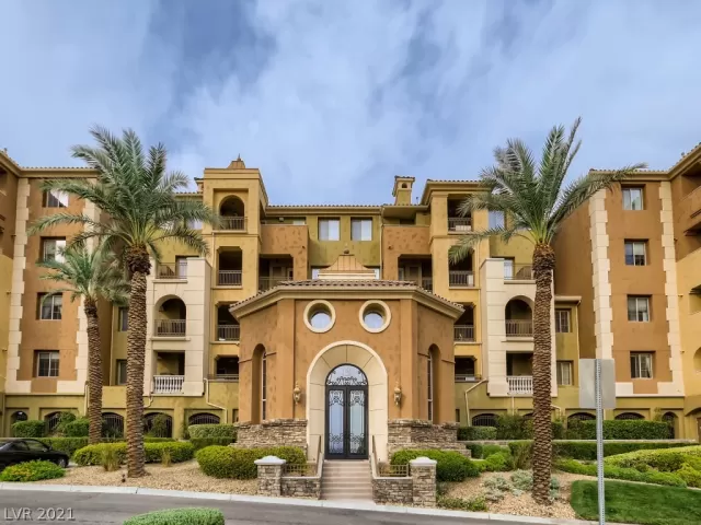 MLS: 2345139 Condo For Sale