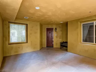 Photo #2: 2345139 Listing