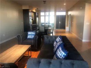 Photo #3: 2345216 Listing