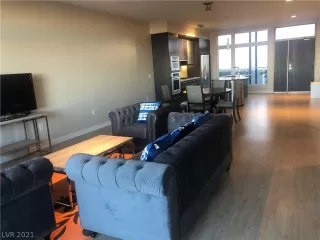 Photo #5: 2345216 Listing