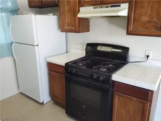 Photo #3: 2345225 Listing 