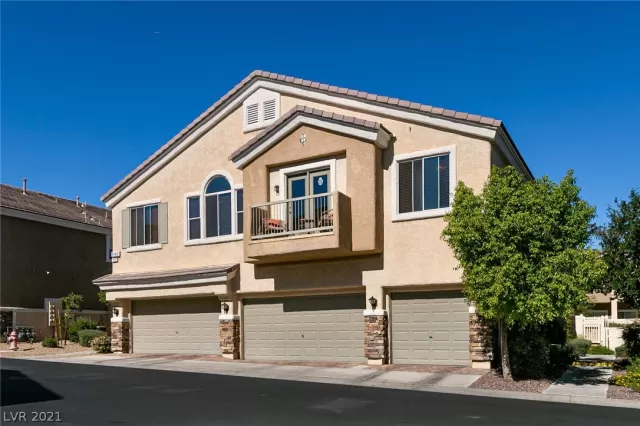 MLS: 2345228 Condo For Sale