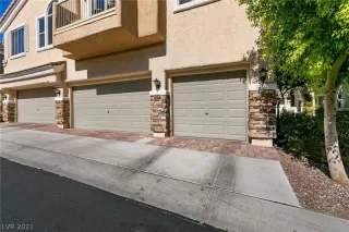 Photo #1: 2345228 Listing