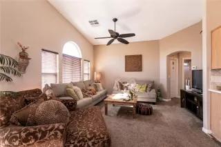 Photo #6: 2345228 Listing