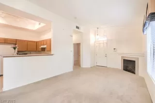 Photo #6: 2345262 Listing