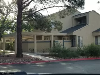 Photo #2: 2345279 Listing