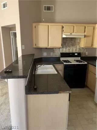 Photo #1: 2345310 Listing