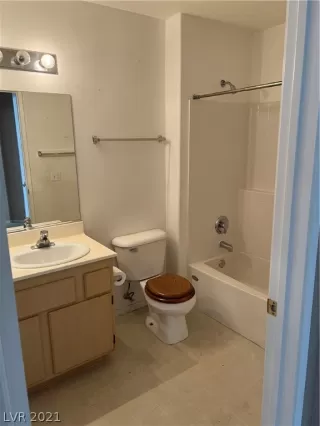 Photo #6: 2345310 Listing