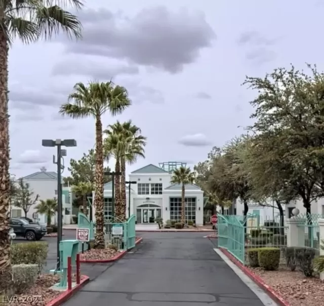 MLS: 2345339 Condo For Sale