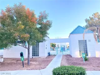 Photo #6: 2345339 Listing