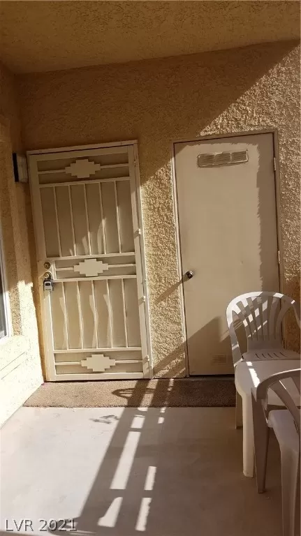 MLS: 2345344 Condo For Sale