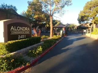 Photo #2: 2345347 Listing