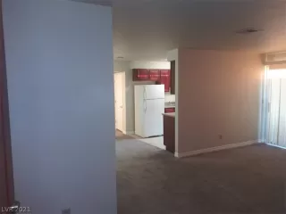 Photo #3: 2345347 Listing