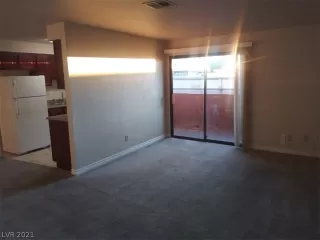 Photo #5: 2345347 Listing