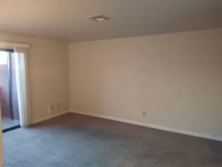 Photo #6: 2345347 Listing