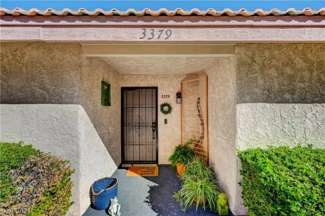 MLS: 2345352 Condo For Sale